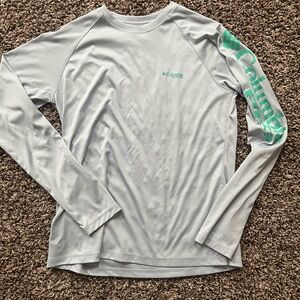 Columbia Light Gray Performance Shirt
